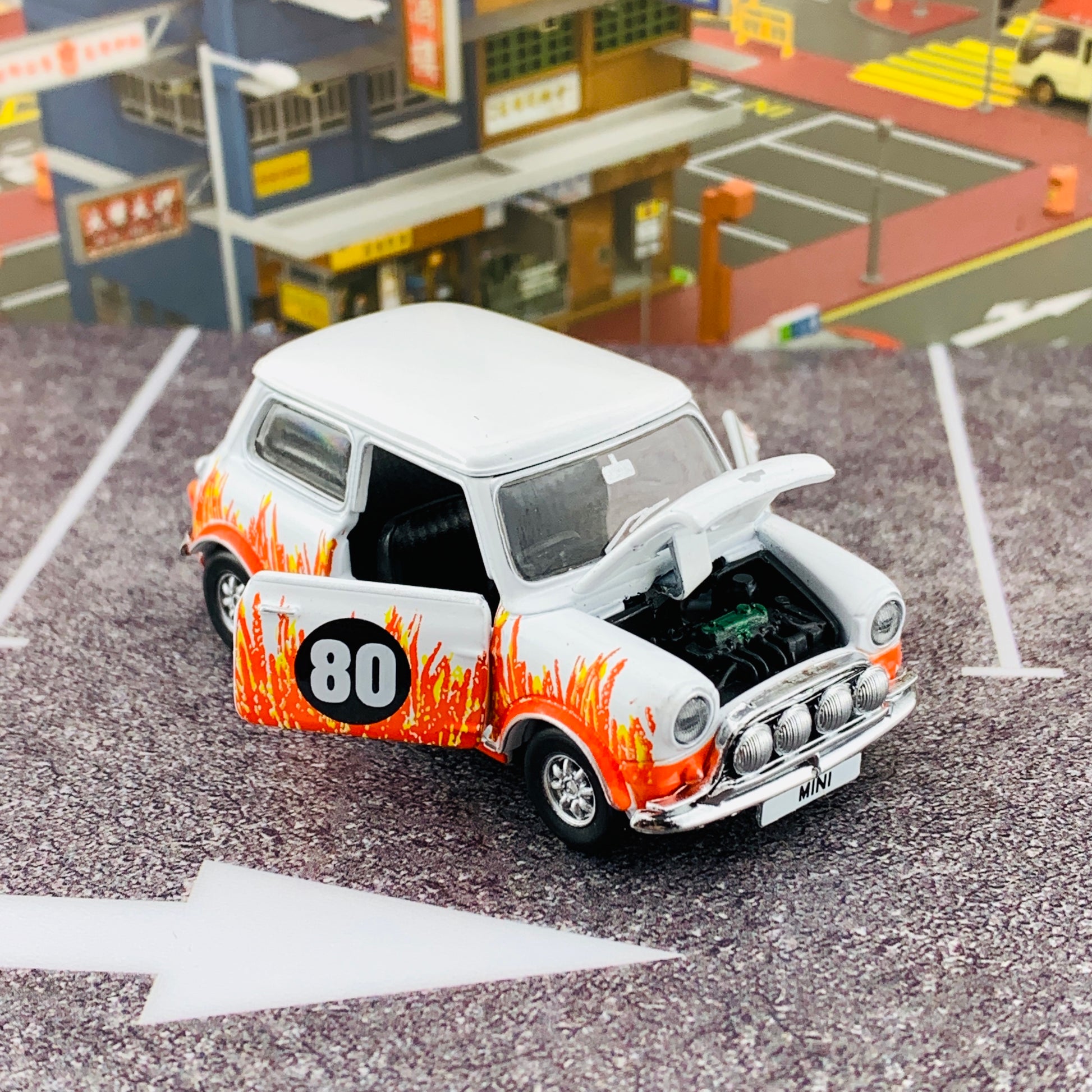 Tiny 微影 香港經典六十年系列 Mini Cooper Mk1 Hong Kong 1980s RHD 香港八十年代外賣杯 ATC64752