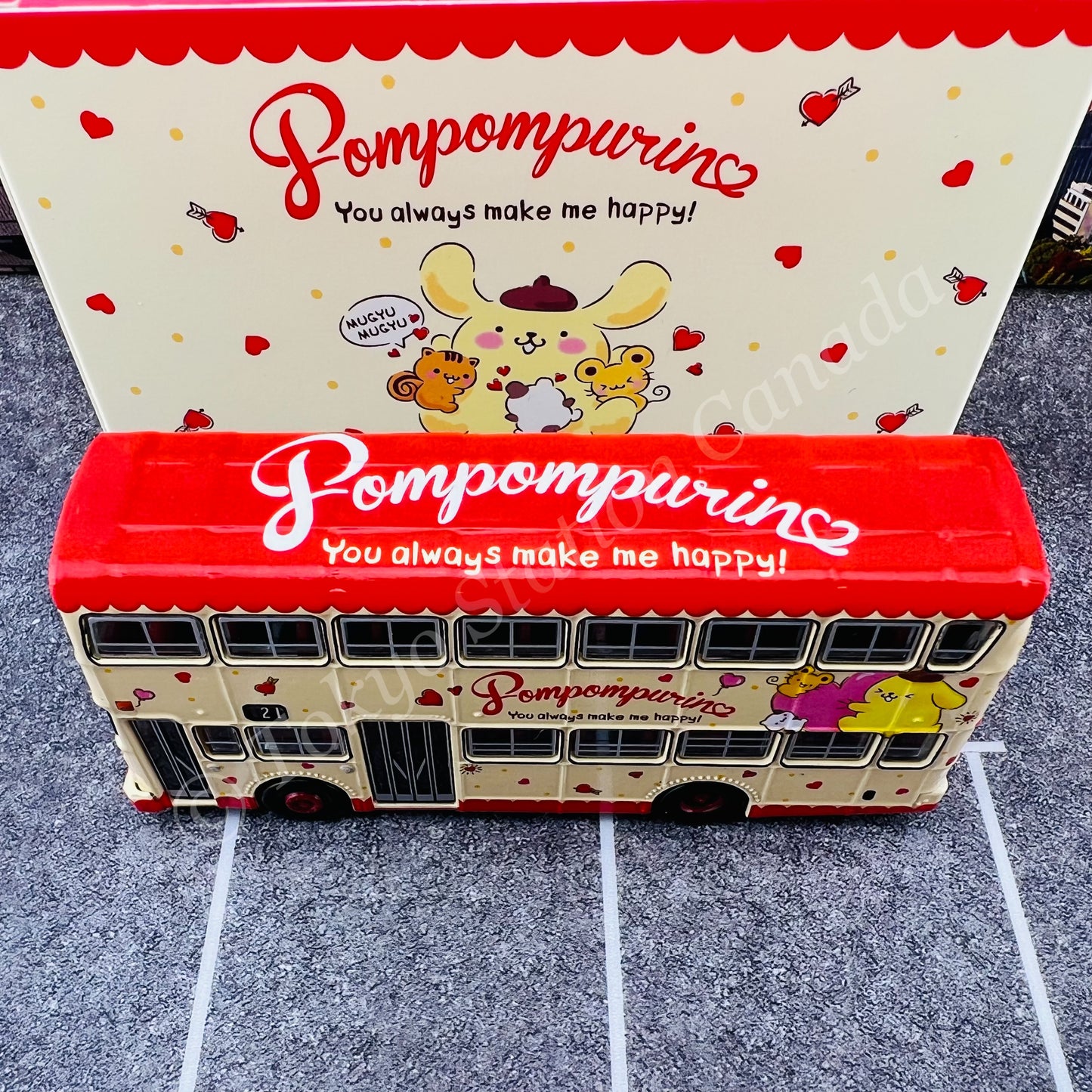 TINY 微影 Pompompurin Leyland Victory Mk 2 Bus ATC65303