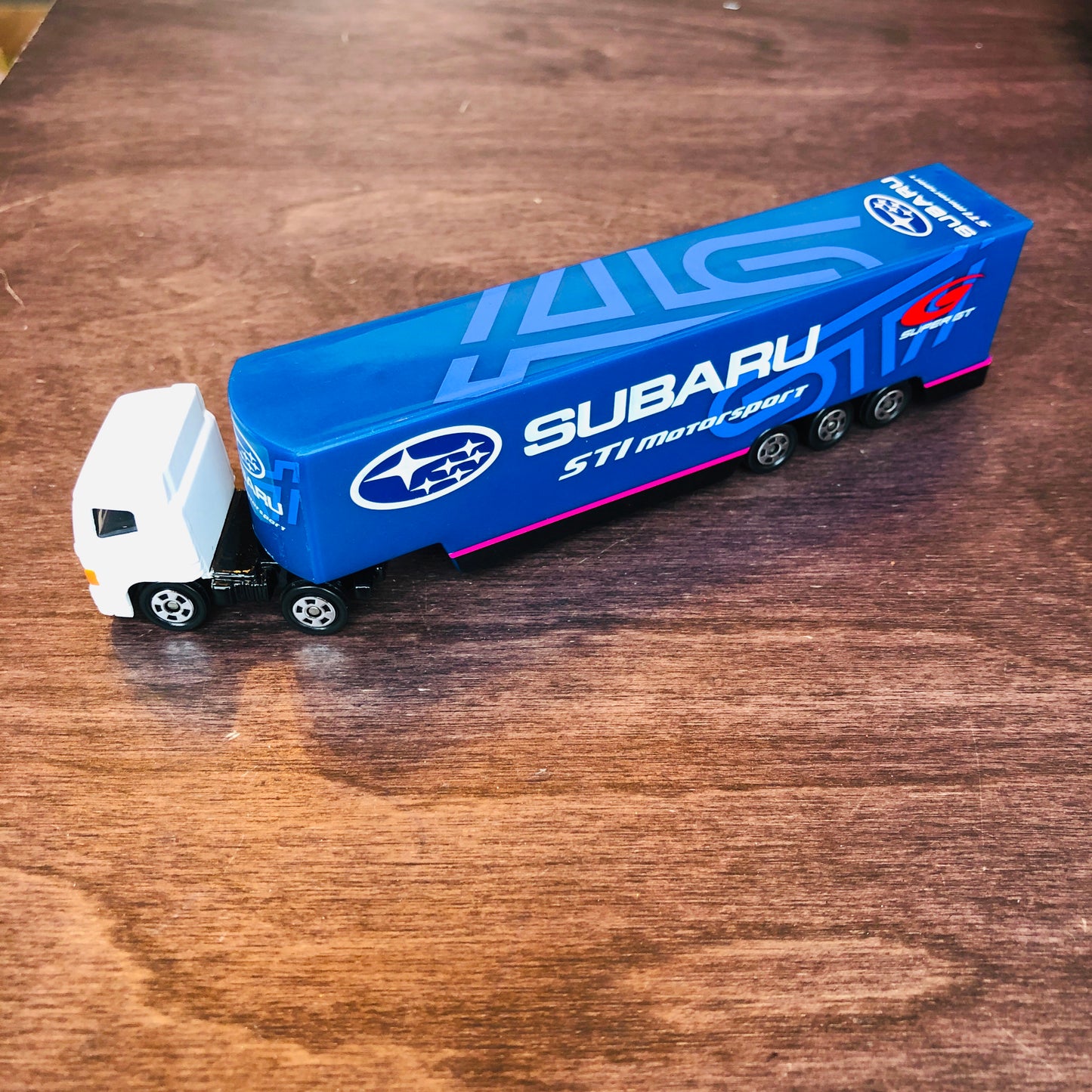 TOMICA x TOYSRUS Japan Subaru STI Motorsport Transporter