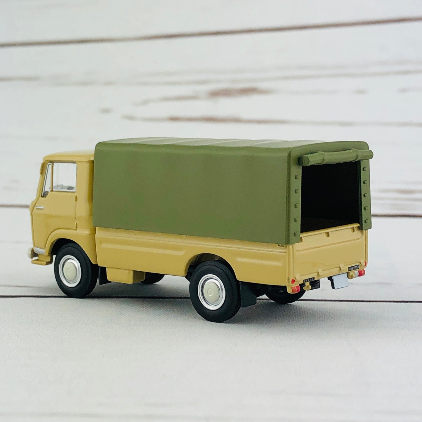 Tomica Limited Vintage Isuzu Elf BROWN LV-178b