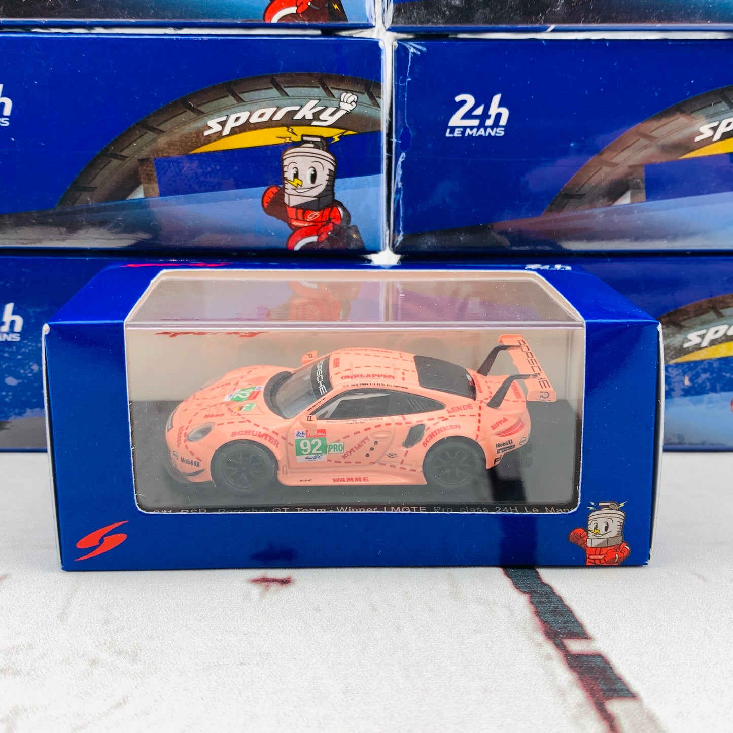 Sparky 1/64 PORSCHE 911 RSR NO.92 PORSCHE GT TEAM WINNER LMGTE PRO CLASS 24H LE MANS 2018 M. CHRISTENSEN - K. ESTRE - L. VANTHOOR Y122