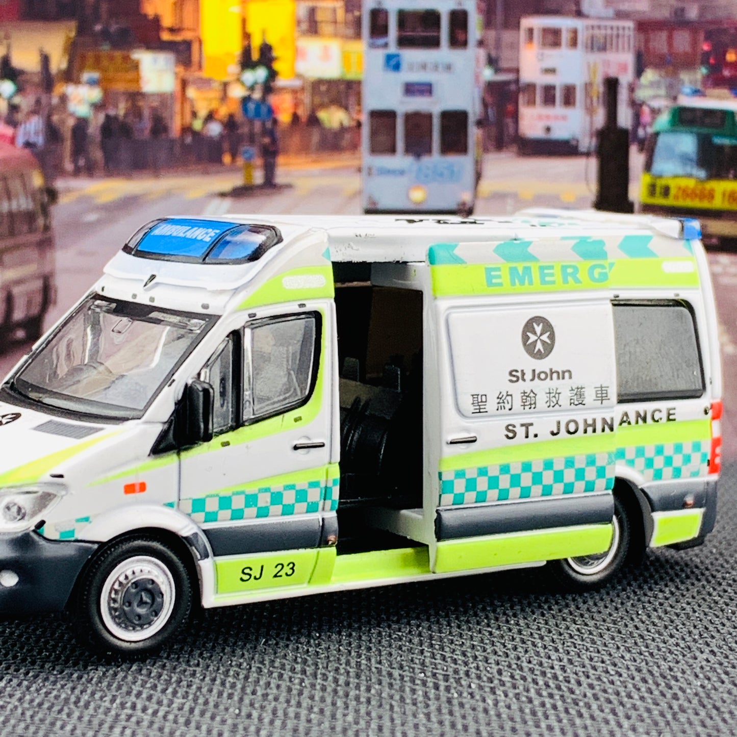 Tiny 微影 166 Mercedes-Benz Sprinter (SJ 23) Hong Kong St. John Ambulance ATC64623