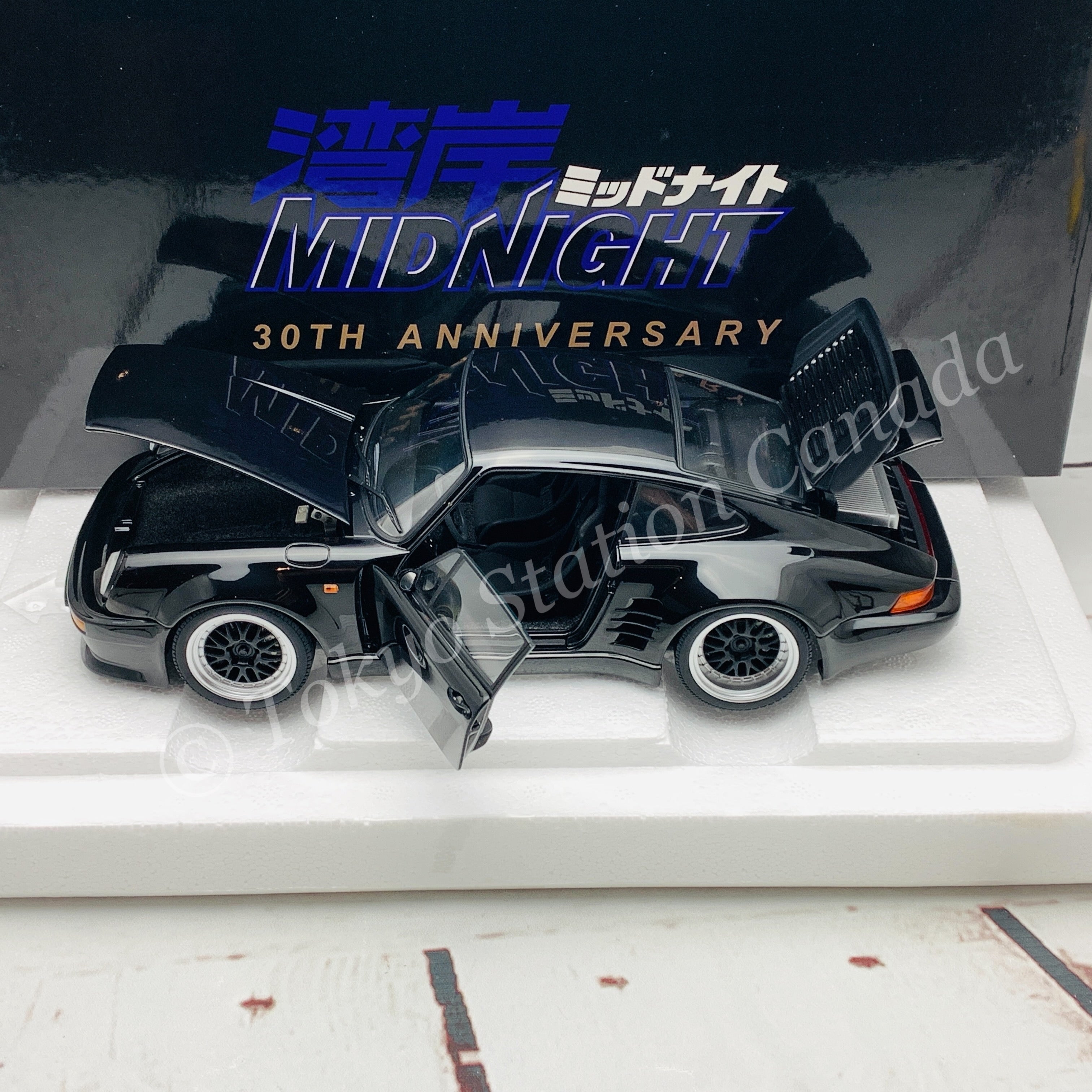 AUTOart 1/18 Porsche 911 (930) Turbo WANGAN MIDNIGHT 