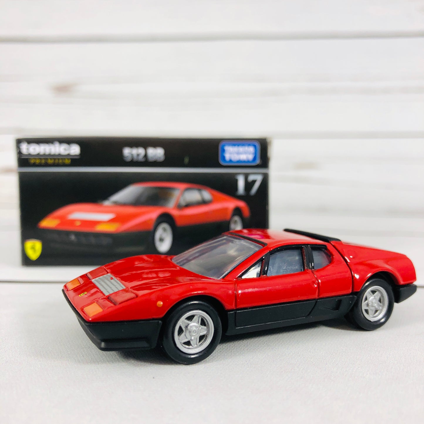 Tomica Premium No.17 Ferrari 512 BB RED