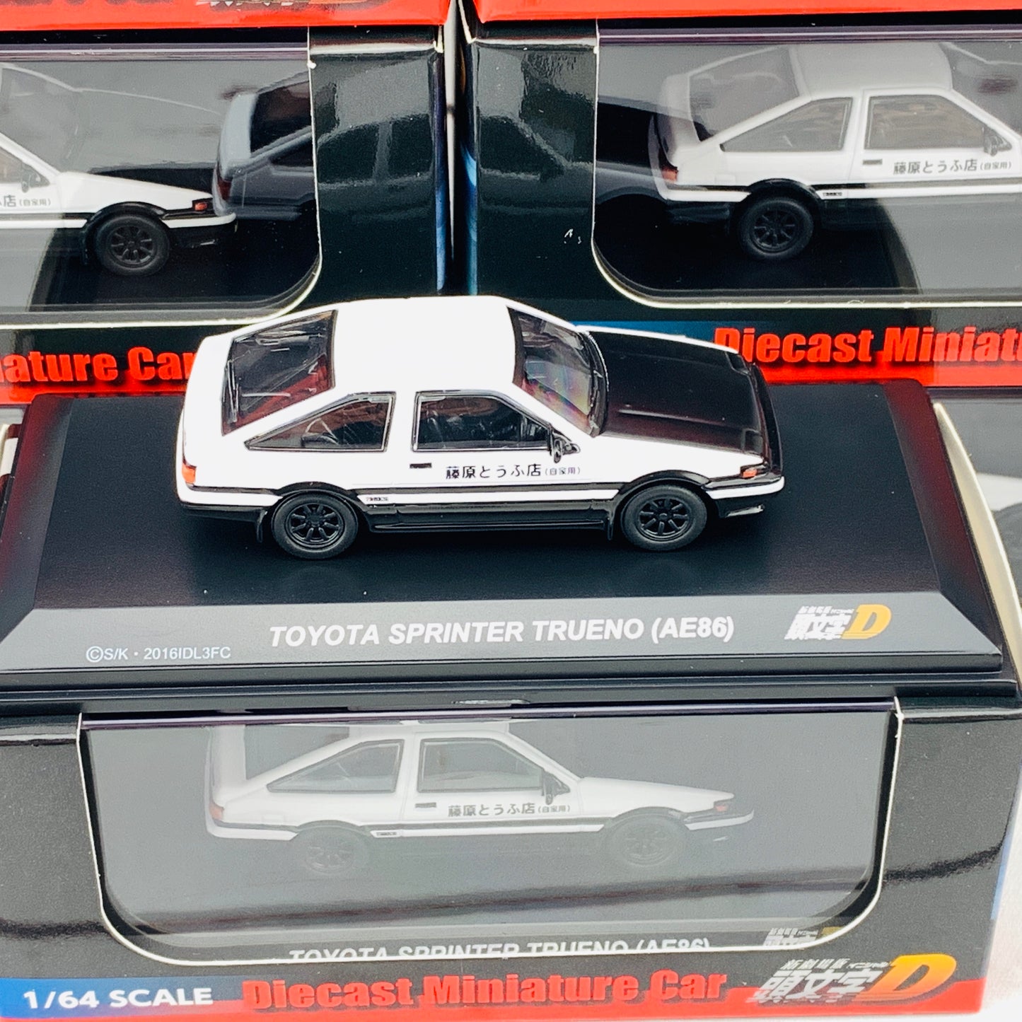 KYOSHO 1/64 Toyota Sprinter Trueno AE86 Initial D Movie Version K07057A5