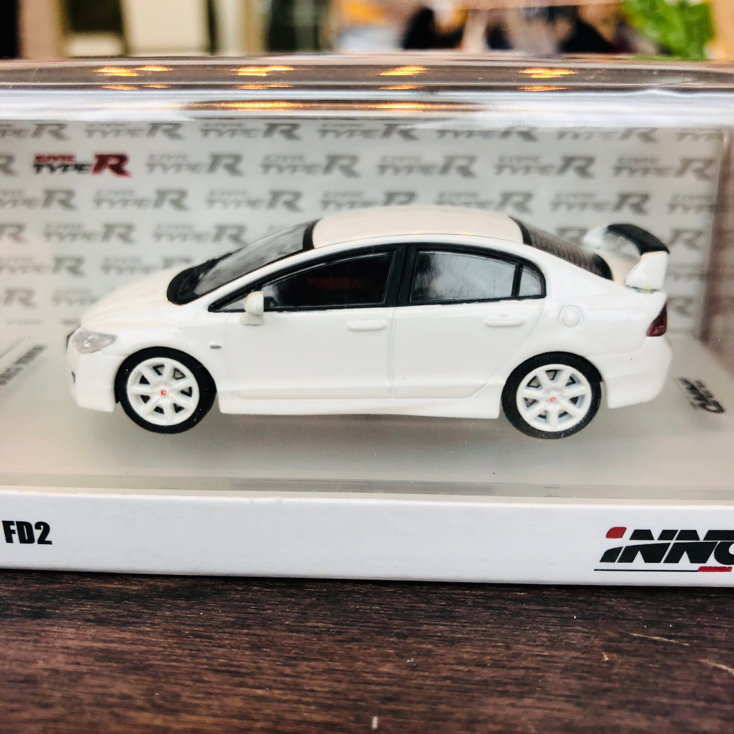 INNO64 HONDA CIVIC TYPE-R FD2 WHITE 2007 IN64-FD2-WH