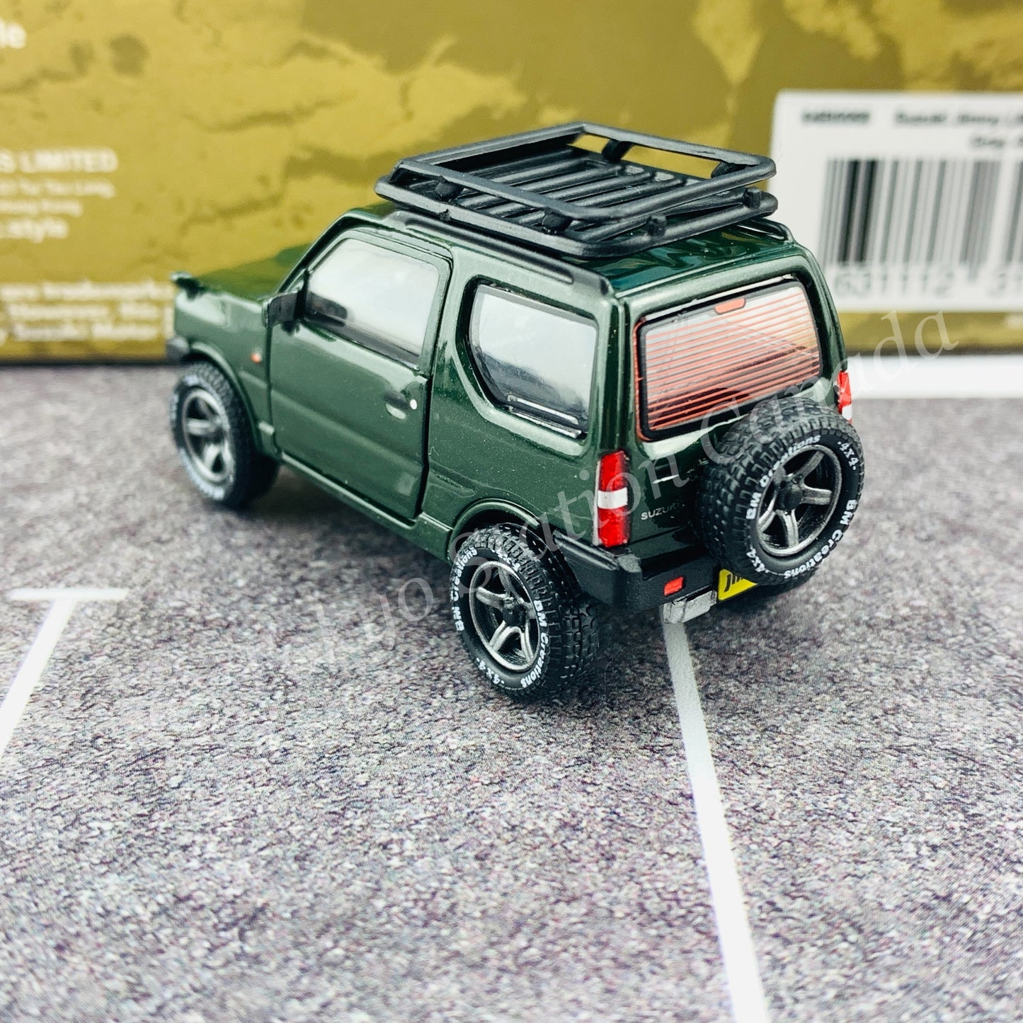 BM CREATIONS JUNIOR 1/64 Suzuki Jimny JB23 DARK GREEN RHD (With Offroad Package) 64B0068