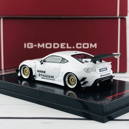 Ignition Model 1/64 Pandem Toyota 86 V3 White 1402