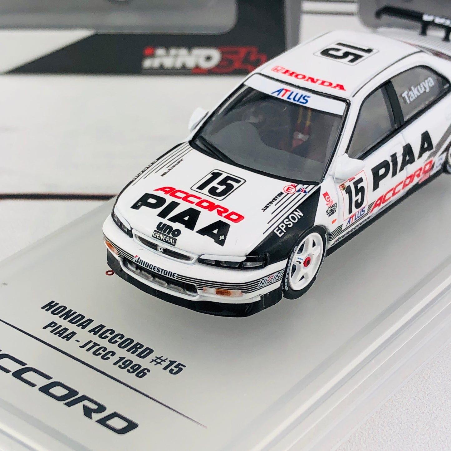 INNO64 1/64 HONDA ACCORD #15 "PIAA" JTCC 1996 IN64-CD6-PI96