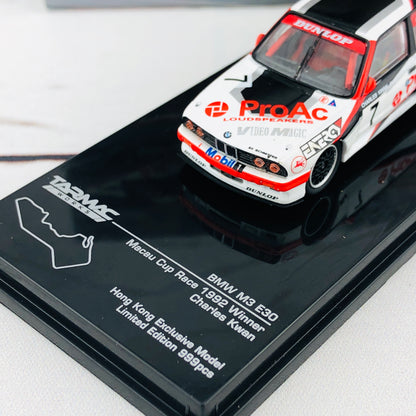 Tarmac Works 1/64 BMW M3 E30 Macau Cup Race 1992 Winner Charles Kwan