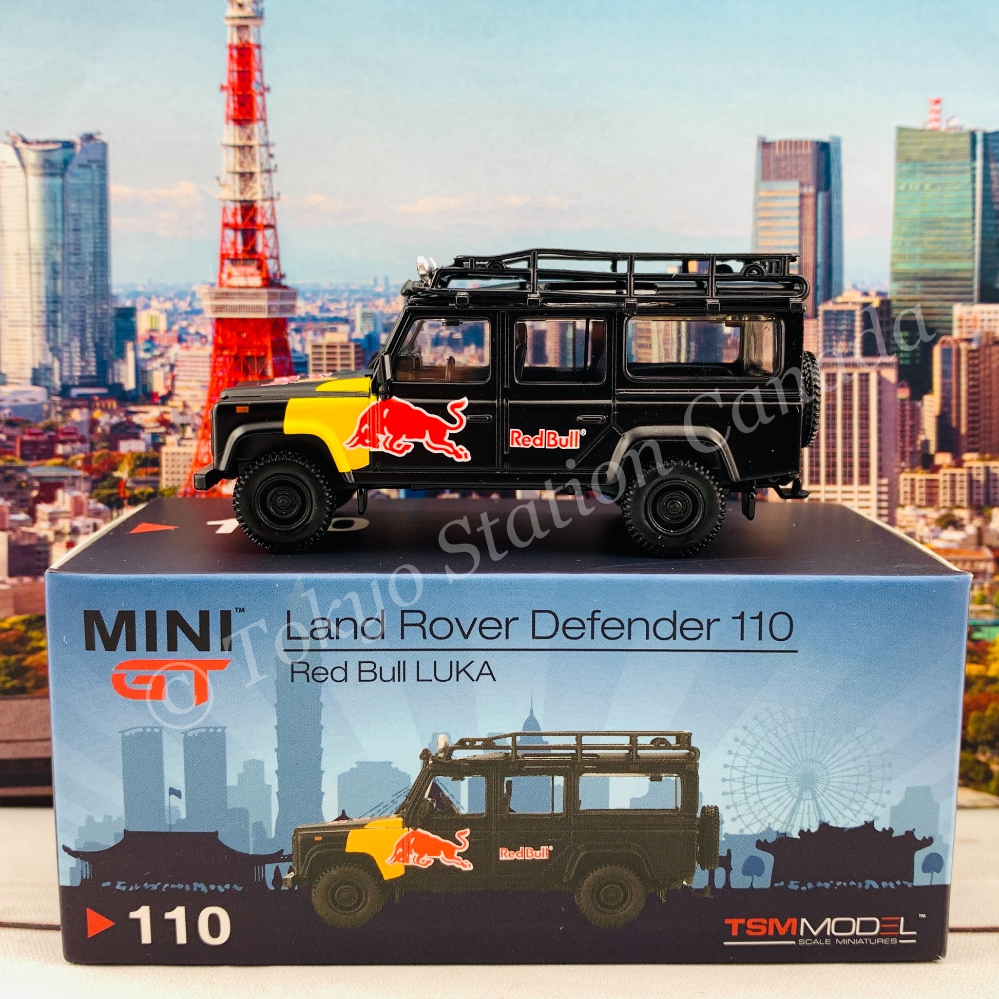 MINI GT 1/64 Land Rover Defender 110 Red Bull LUKA LHD MGT000110-L