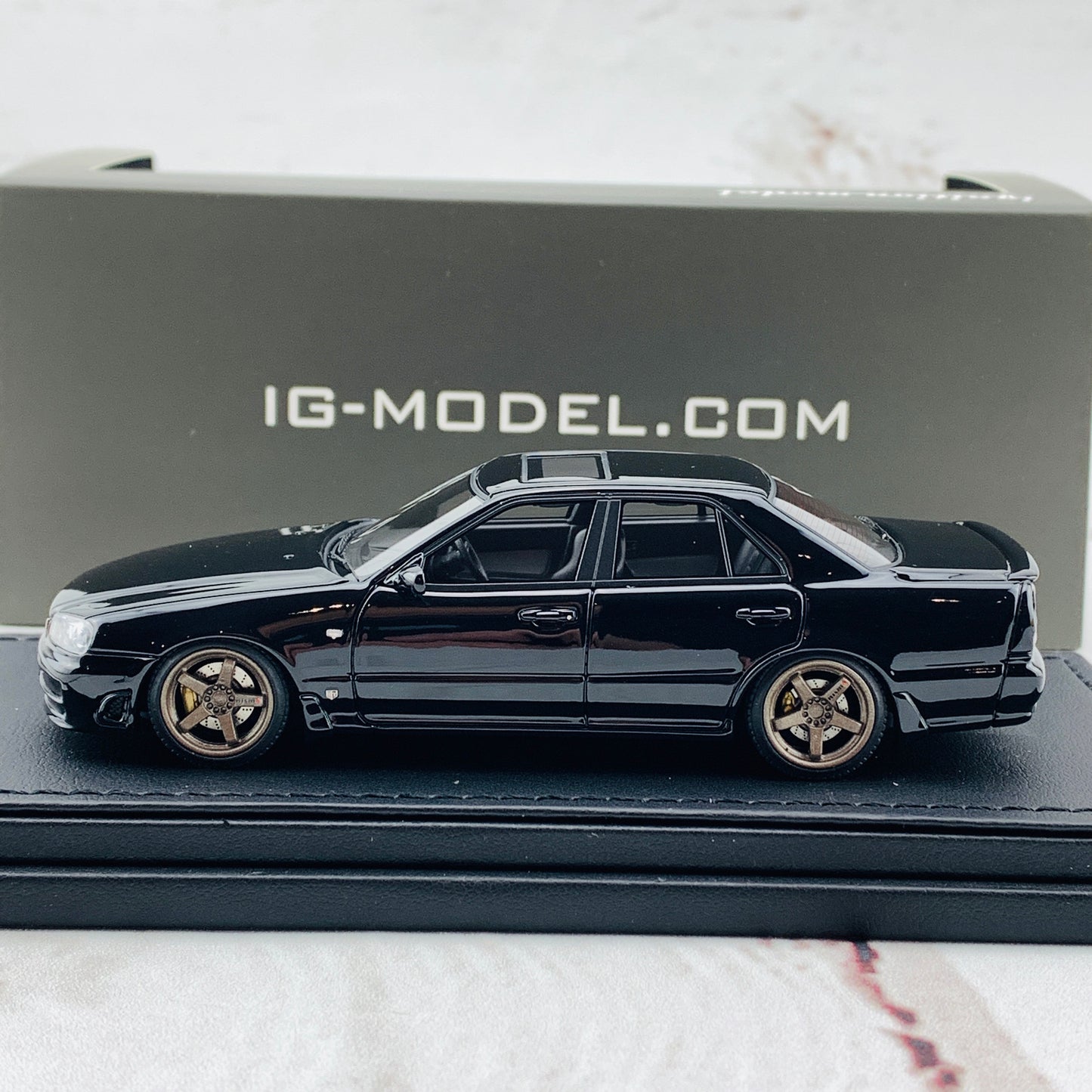 Ignition Model 1/43 Nissan Skyline 25GT Turbo ER34 Black IG1614