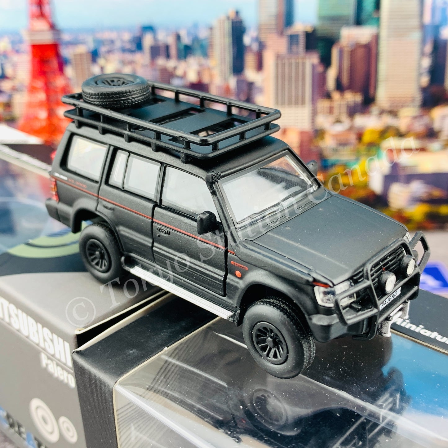 BM CREATIONS JUNIOR 1/64 Mitsubishi Pajero 2nd Generation JUNGLE PACK Matt Black LHD 64B0043