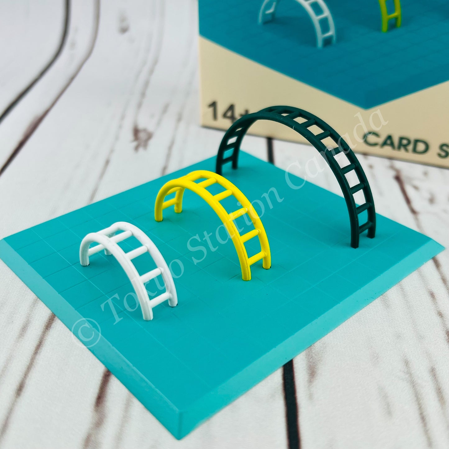 TINY 微影 Pg4 1/64 Traditional Climbing Frame (Card Stand) 彩虹橋 ATS64038
