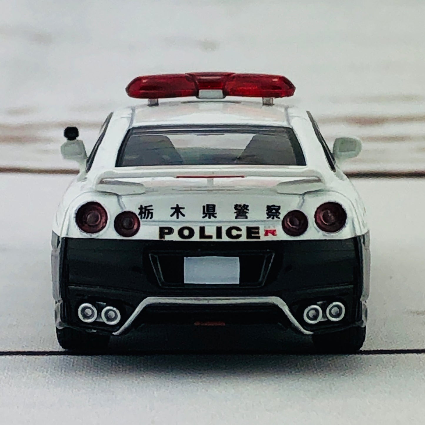Tomica Limited Vintage Neo Tomytec GTR Police Car LV-N184a