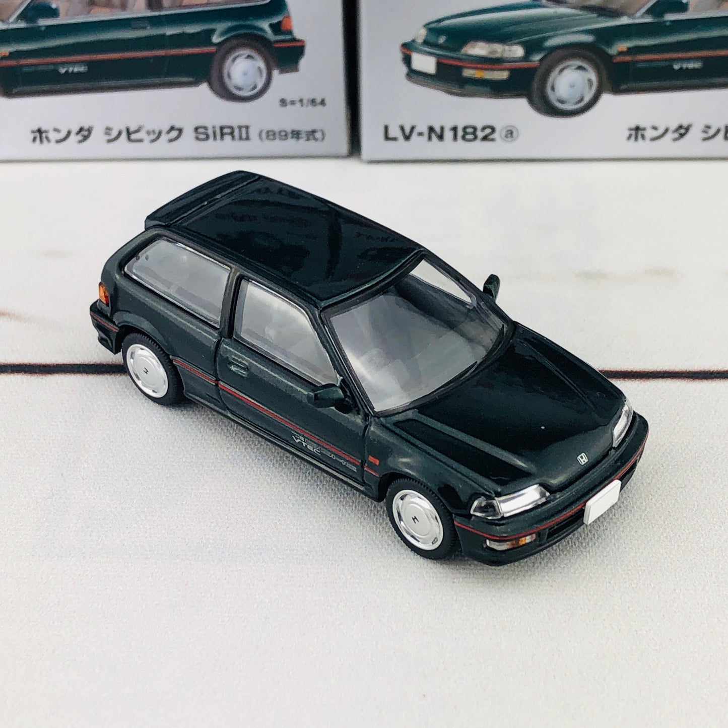 Tomica Limited Vintage Neo Honda Civic SIR II (Green) LV-N182a