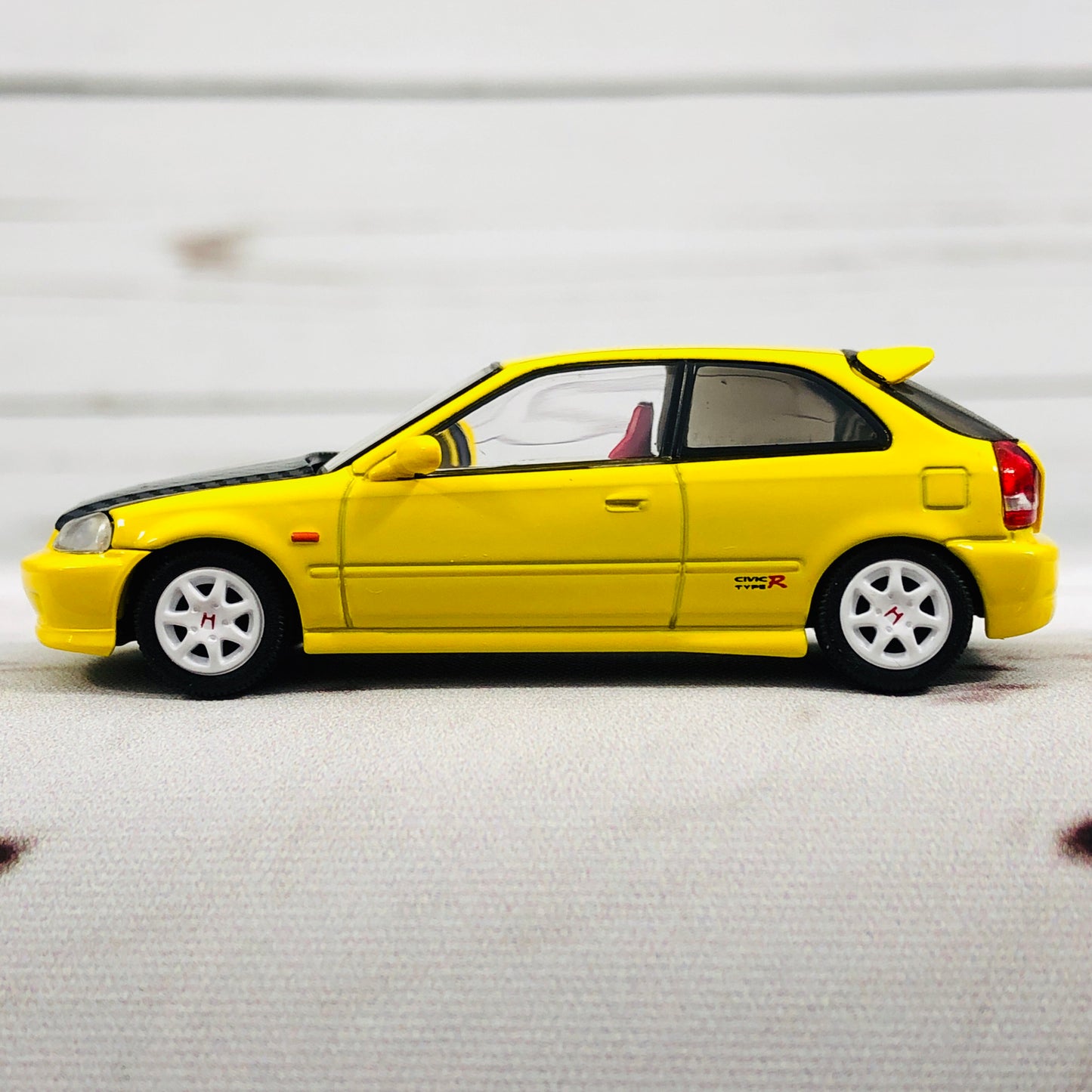 Tomica Limited Vintage Tomytec Hong Kong Edition Honda Civic Type R EK9 Yellow