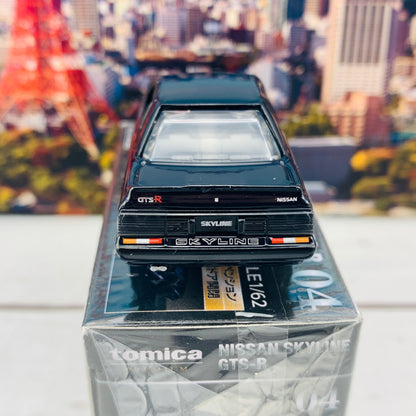 Tomica Premium 04 Nissan Skyline GTS-R