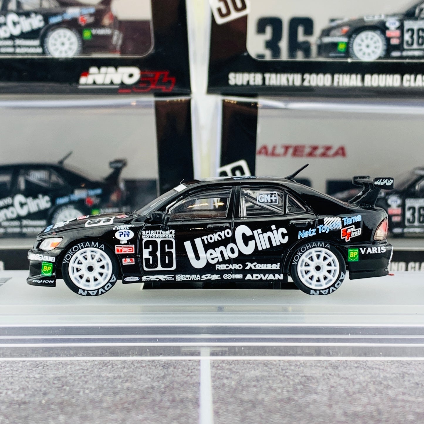 INNO64 1/64 TOYOTA ALTEZZA #36 "UENO CLINIC TOM'S"  Super Taikyu 2000 Final Round Class Winner IN64-RS200-UCST