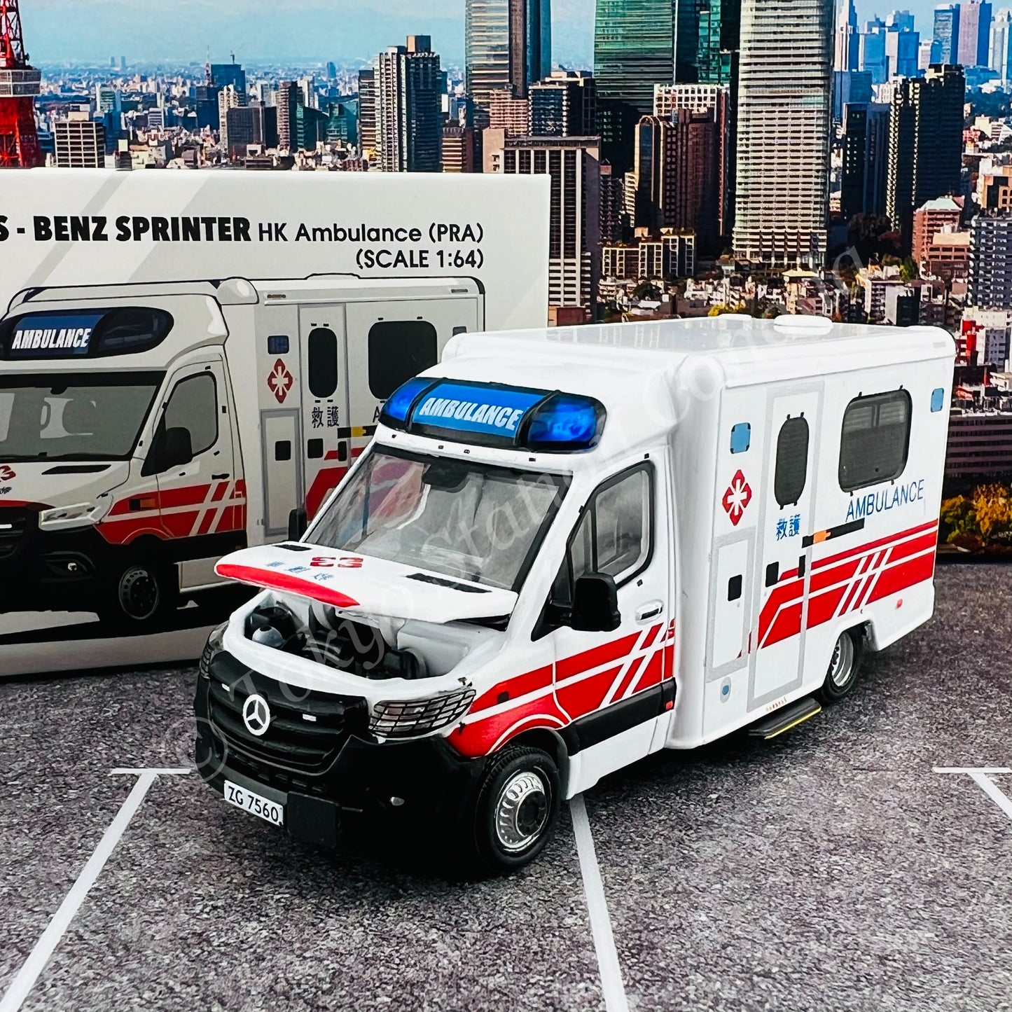 ERA CAR 1/64 46 MERCEDES - BENZ SPRINTER HK Ambulance (PRA) MB22SPR46
