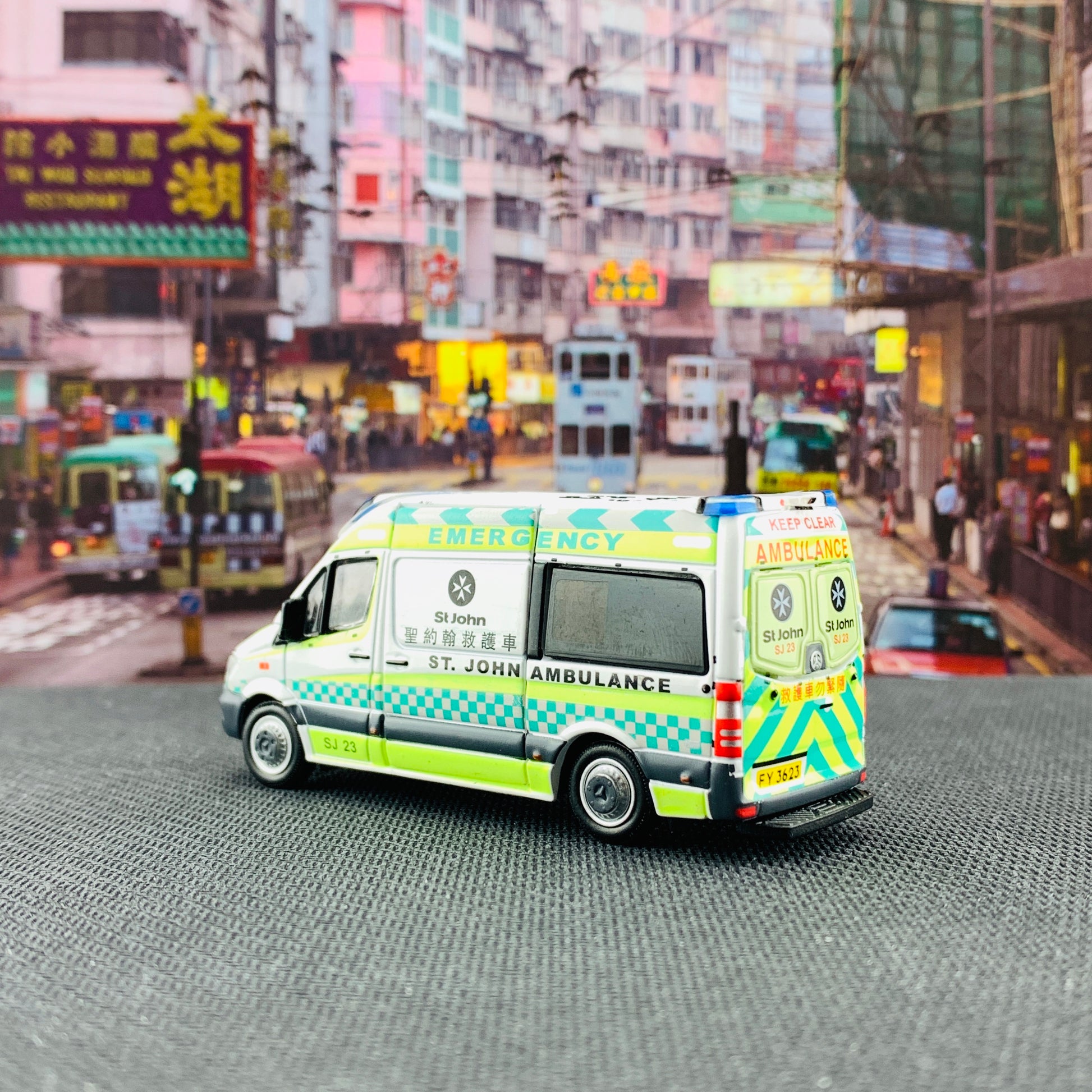 Tiny 微影 166 Mercedes-Benz Sprinter (SJ 23) Hong Kong St. John Ambulance ATC64623