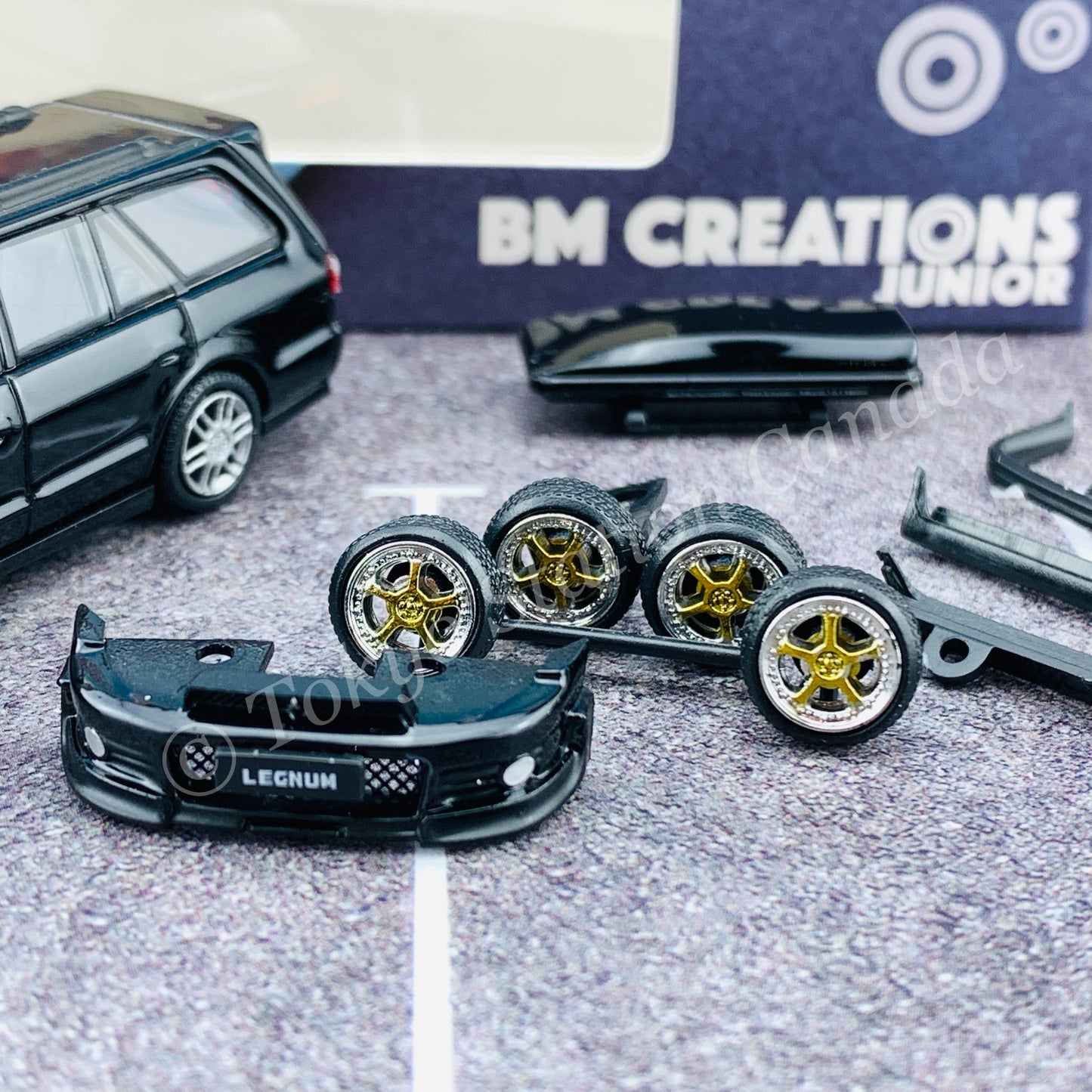 BM Creations JUNIOR 1/64 Mitsubishi Legnum VR4 BLACK RHD with Extra Wheels, Lowering Parts 64B0156