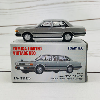Tomica Limited Vintage 1/64 Nissan Cedric 200E Turbo (1981) LV-N112b