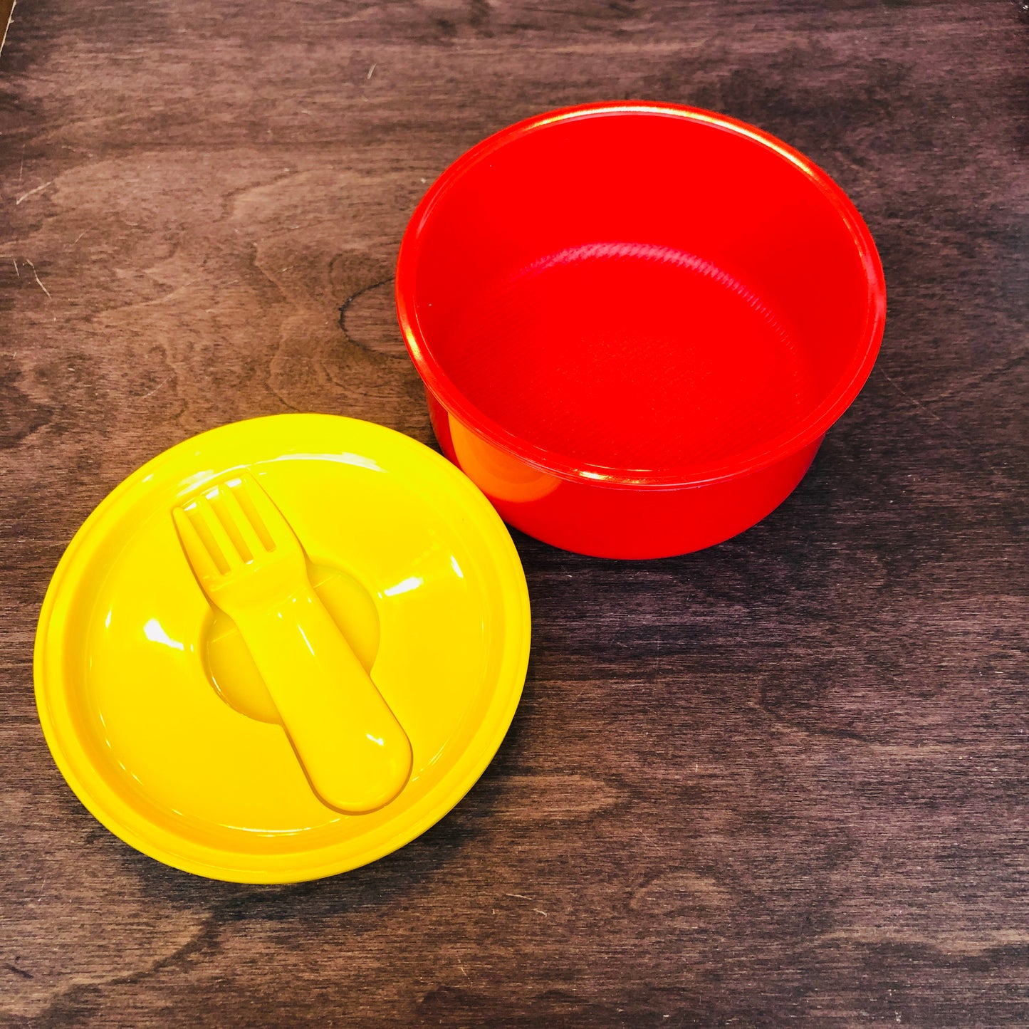 Winnie the Pooh Round Lunch Box Set by SKATER ONWR1