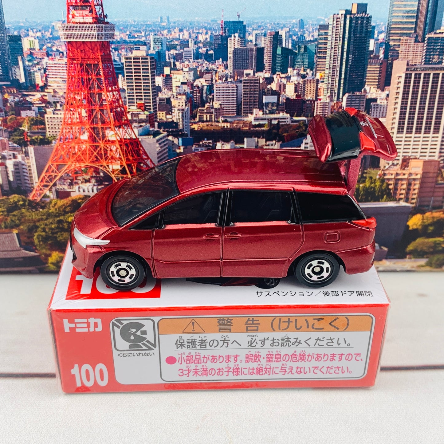 TOMICA 100 Toyota Estima