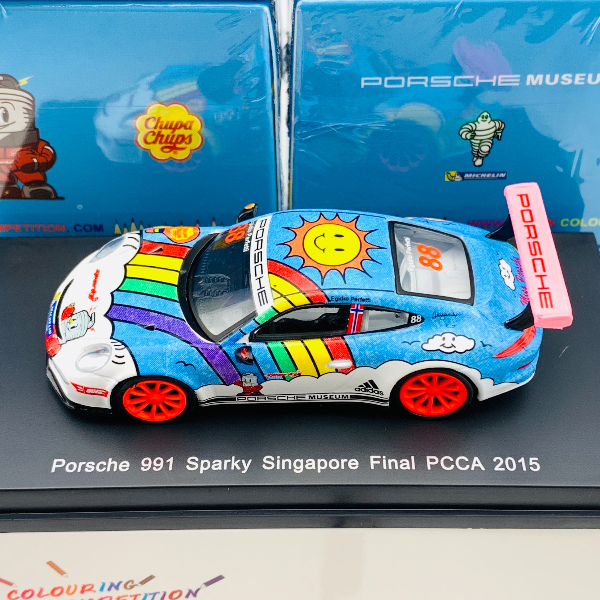 Sparky 1/64 Porsche 991 #88 Sparky Singapore Final PCCA 2015 Y007