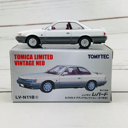 Tomica Limited Vintage 1/64 Nissan Leopard 2.0XS-II White/Silver (1987) LV-N118c