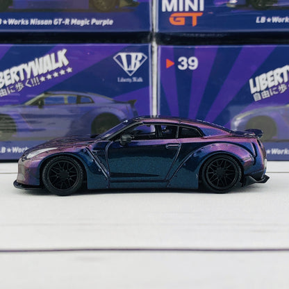 MINI GT 1/64 LIBERTYWALK LB★WORKS Nissan GTR (R35) Type 1, Rear Wing ver 2 Magic Purple Japan Exclusive MGT00039-R