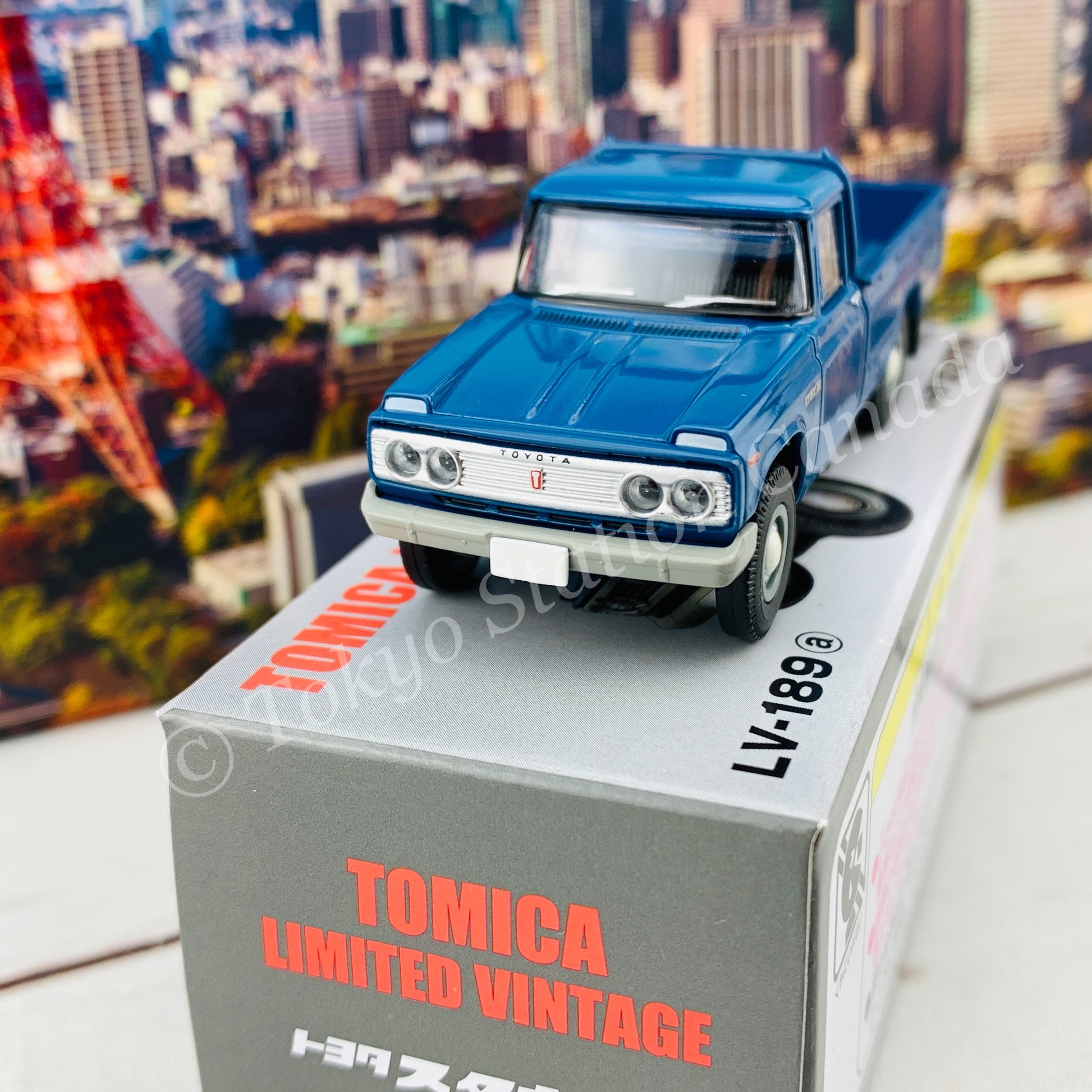 Tomytec Tomica Limited Vintage 1/64 Toyota Stout Blue LV-189a