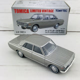 Tomica Limited Vintage 1/64 Toyopet Crown (1969) LV-181b