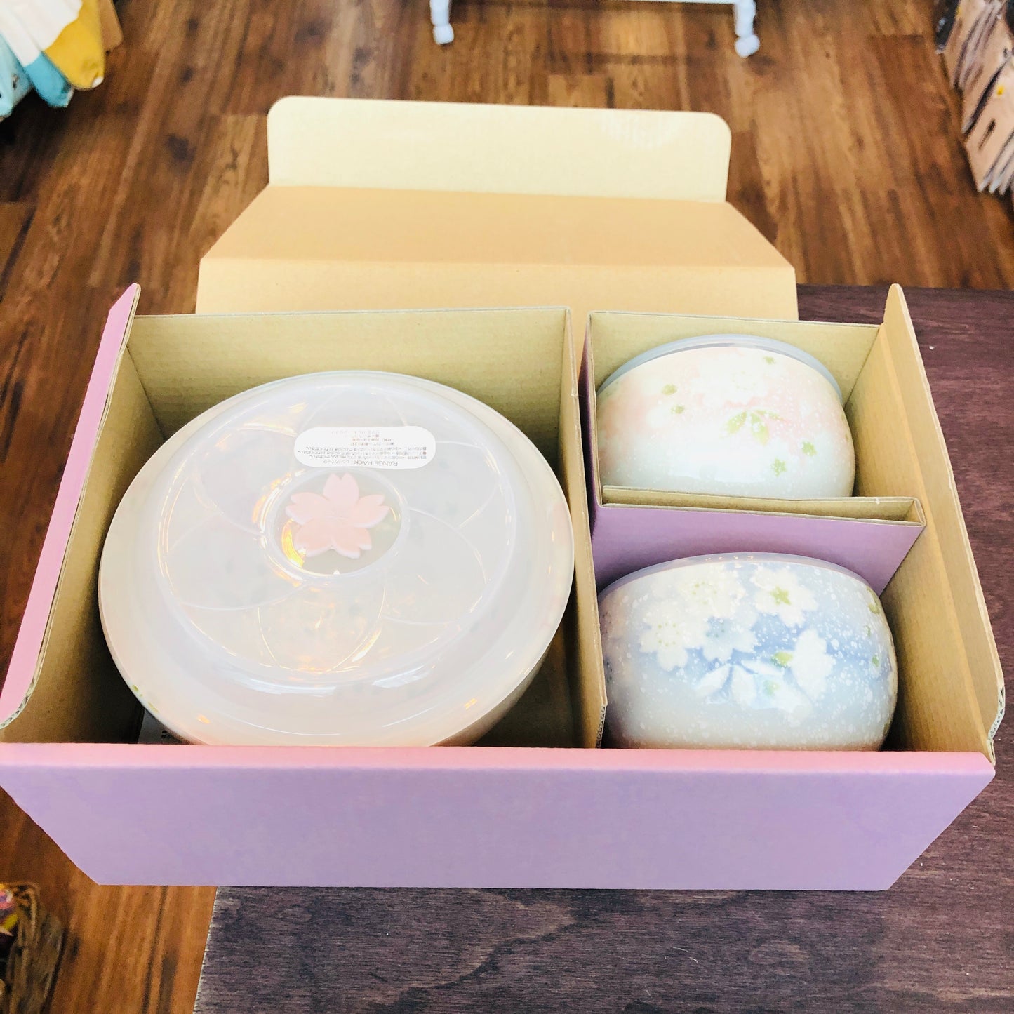 Uno Chiyo Porcelain Bowl with Lid set of 3 pcs by Aito Japan 272-686