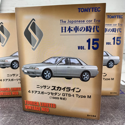 Tomica Limited Vintage Neo 1/64 The Japanese car Era Vol. 15 Nissan Skyline GTS-t Type M (1989)