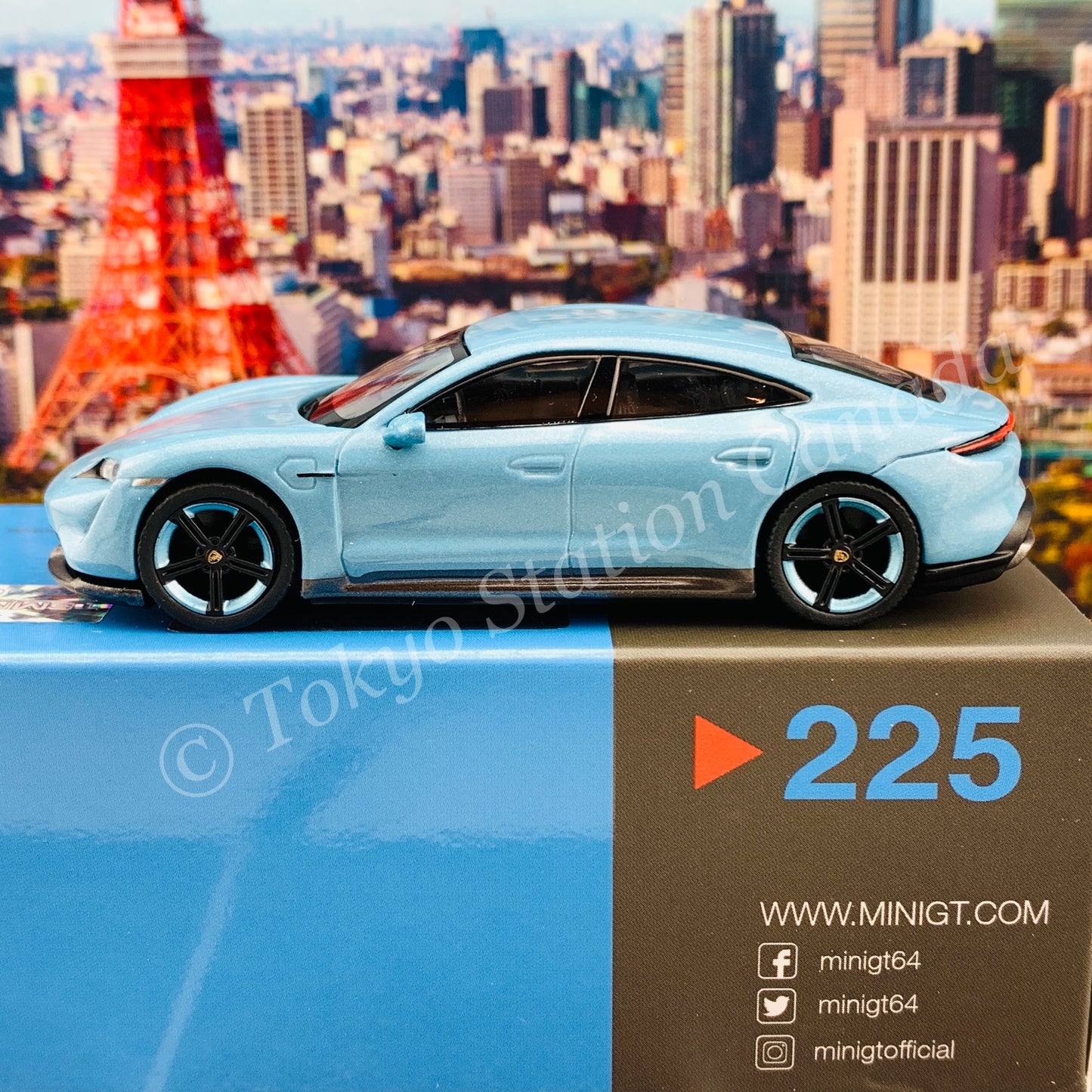 MINI GT 1/64 Porsche Taycan Turbo S Frozen Blue Metallic LHD MGT00225-L