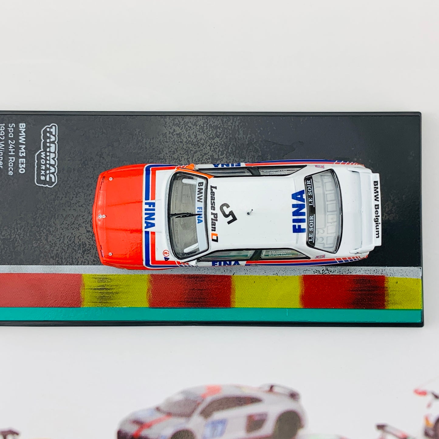 Tarmac Works 1/64 BMW M3 E30  Spa 24hours Race 1992 Winner Soper / Martin / Danner (Decal included) T64-009-92SPA05