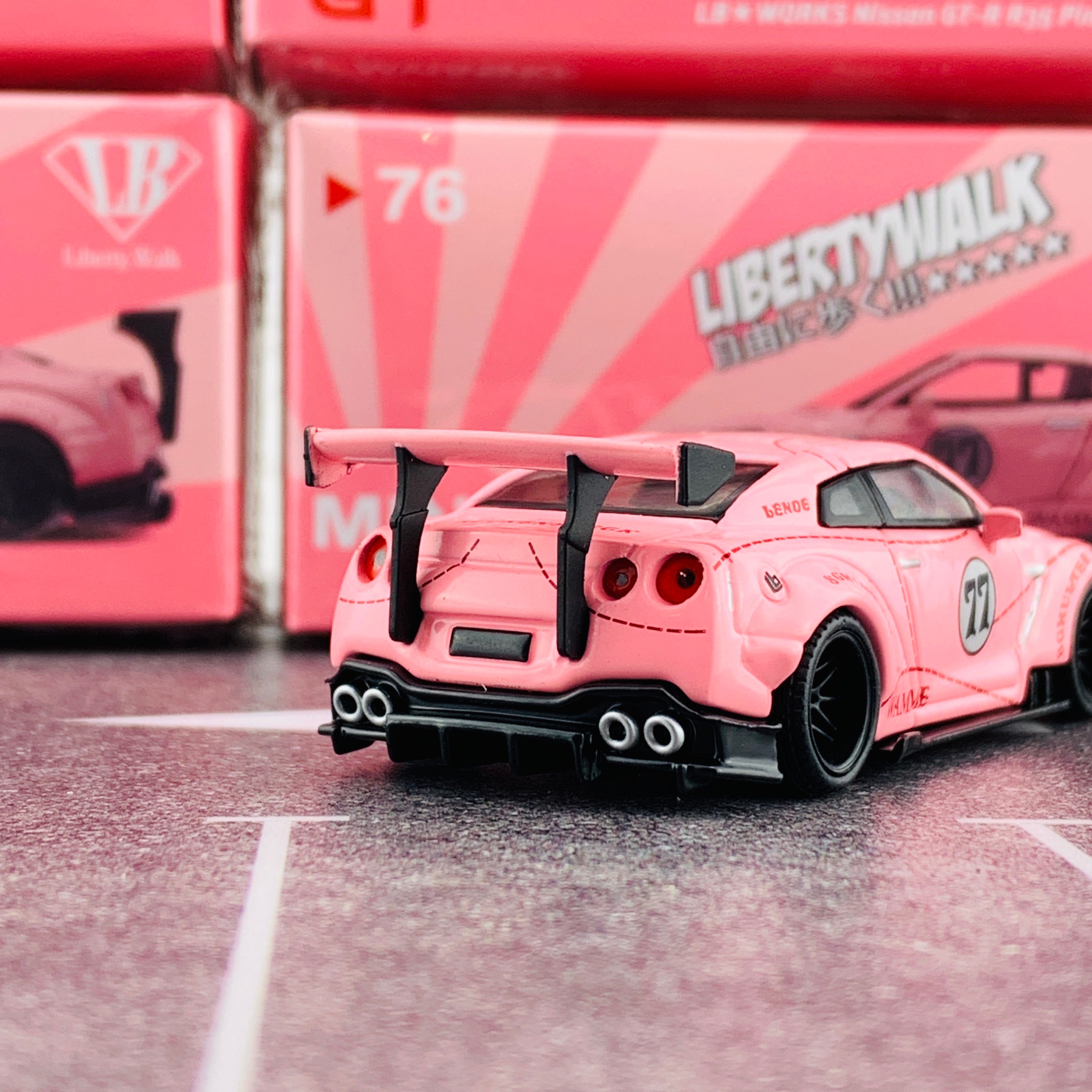 ミニカー MINI GT GT-R R35 Pink Pig MINIGT.com – Welcome to the World of 1:64!