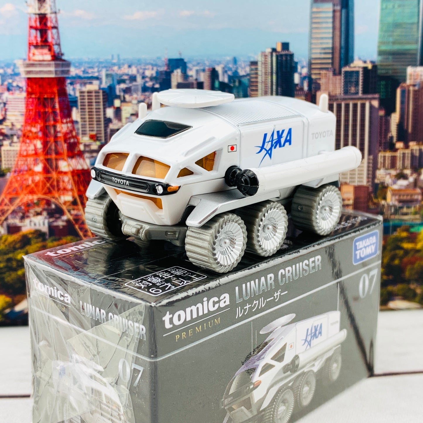 Tomica Premium 07 Lunar Cruiser