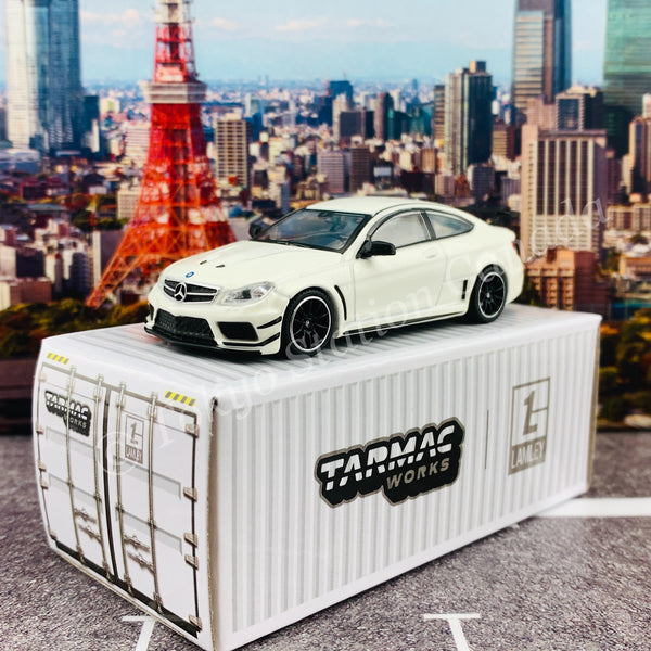 TARMAC WORKS x Lamley 1/64 GLOBAL64 SPECIAL EDITION Mercedes-Benz C63 AMG Coupé Black Series White Metallic T64G-009-DW