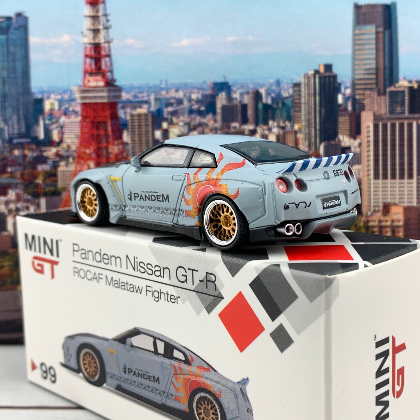MINI GT 1/64 Pandem Nissan GTR (R35) ROCAF Malataw Fighter LHD Taiwan Exclusive MGT00099-L
