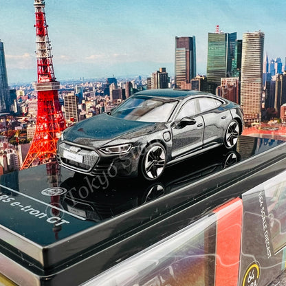 PARA64 1/64 Audi e-tron GT Daytona Grey LHD PA-55331