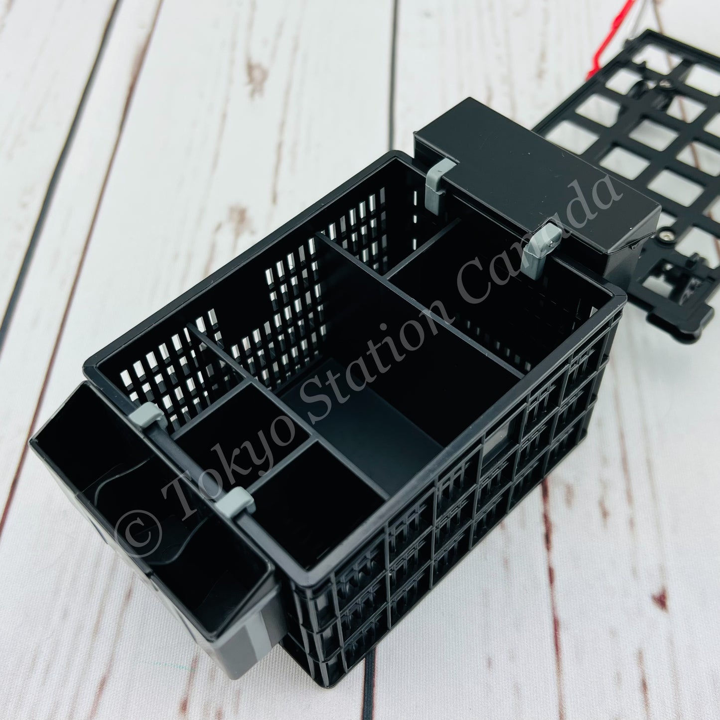 TINY 微影 Scale 1/9 SF Express Trolley Pen Holder SFTE001