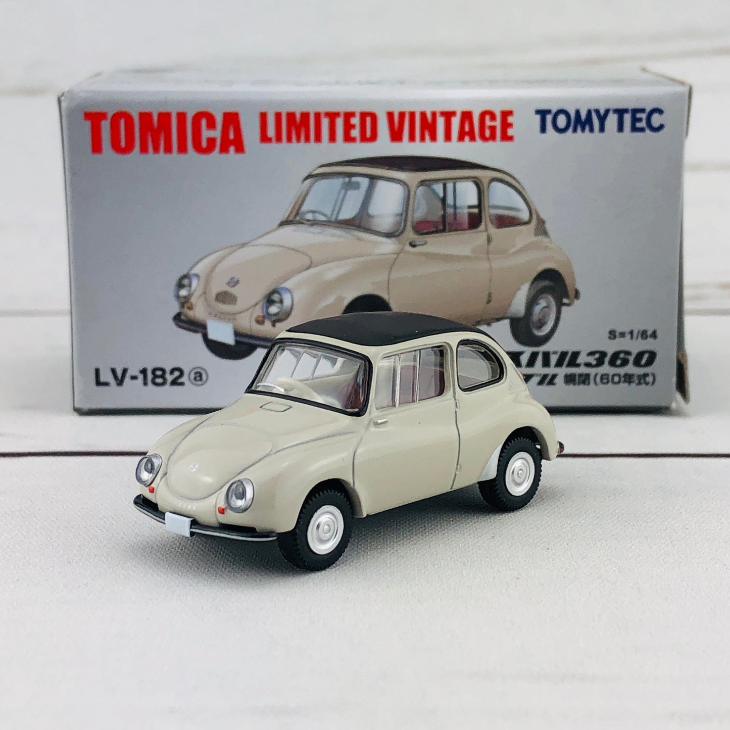 Tomica Limited Vintage 1/64 Subaru 360 Convertible (Closed Top) LV-182a (1960)
