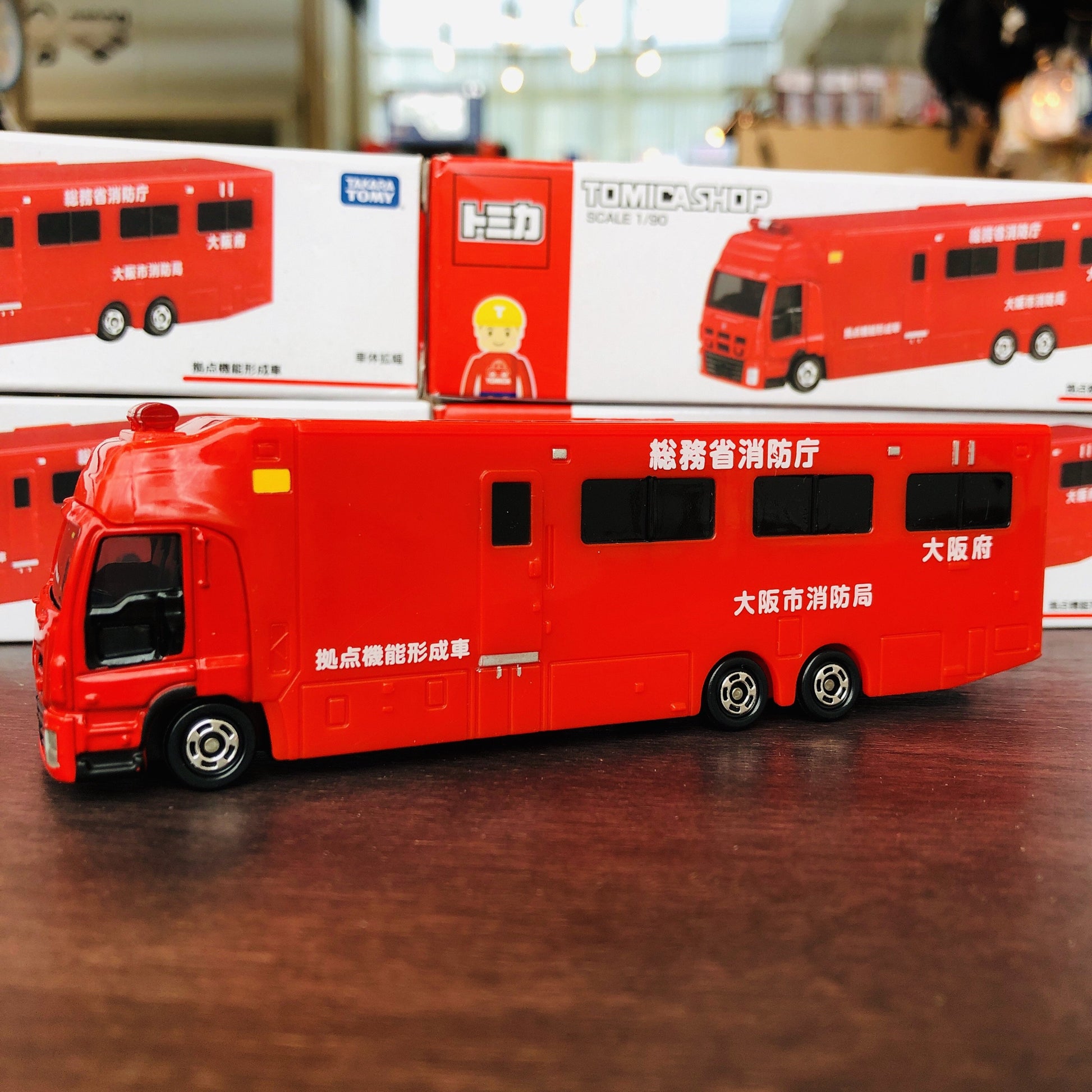 Tomica Shop Original Model Isuzu Giga Base Funcional Formable Truck Osaka Fire Department