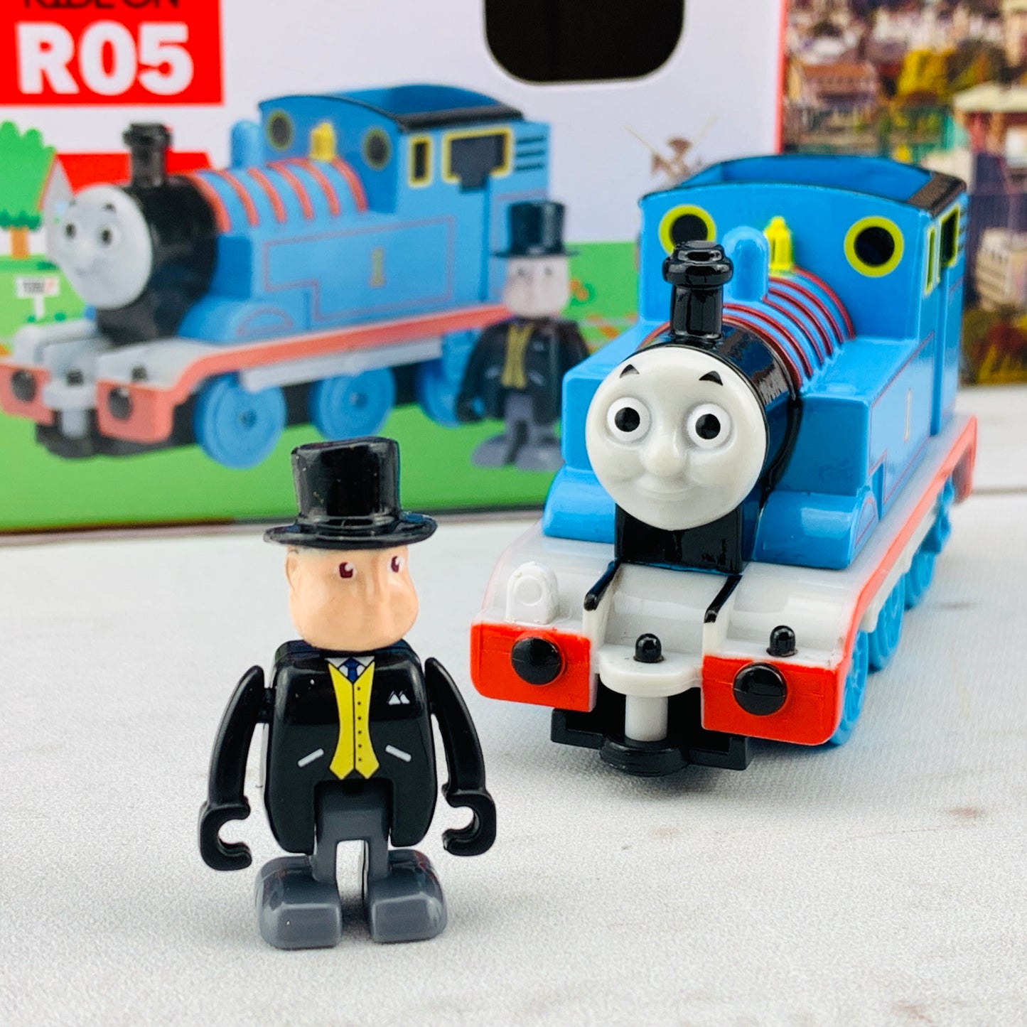 Dream TOMICA RIDE ON R05 SIR Topham Hatt x THOMAS
