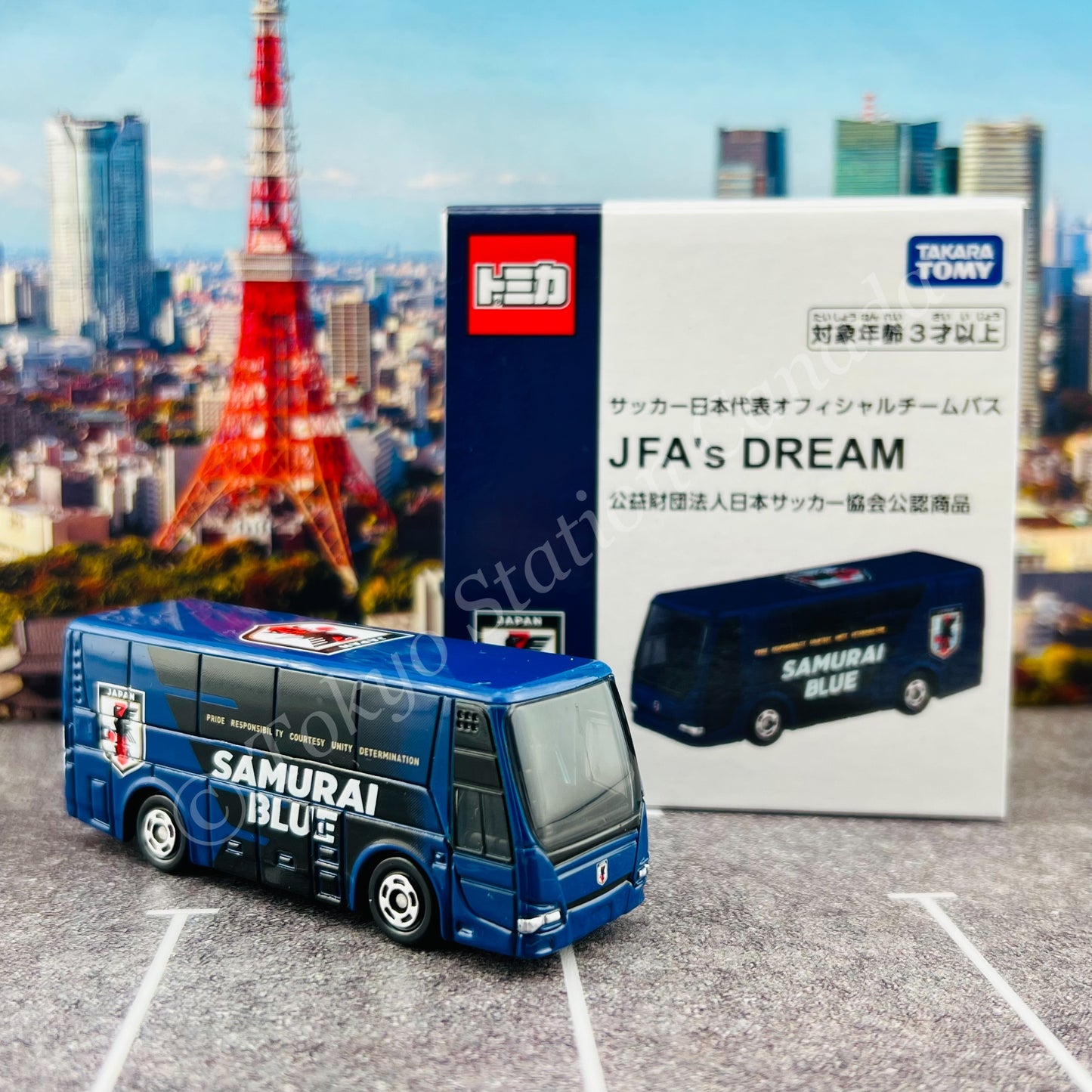 TOMICA Japan National Soccer Team Official Team Bus JFA's DREAM