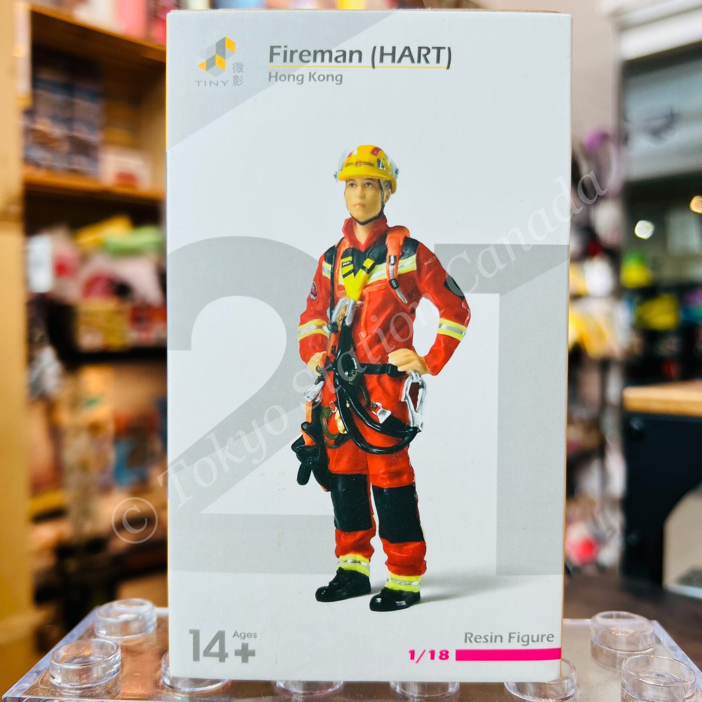 TINY 微影 1/18 Resin Figure 21 Fireman (HART) Hong Kong ATRF18027
