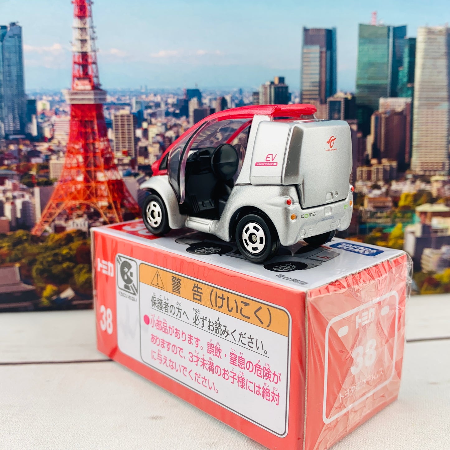 TOMICA 38 Toyota Auto Body Coms